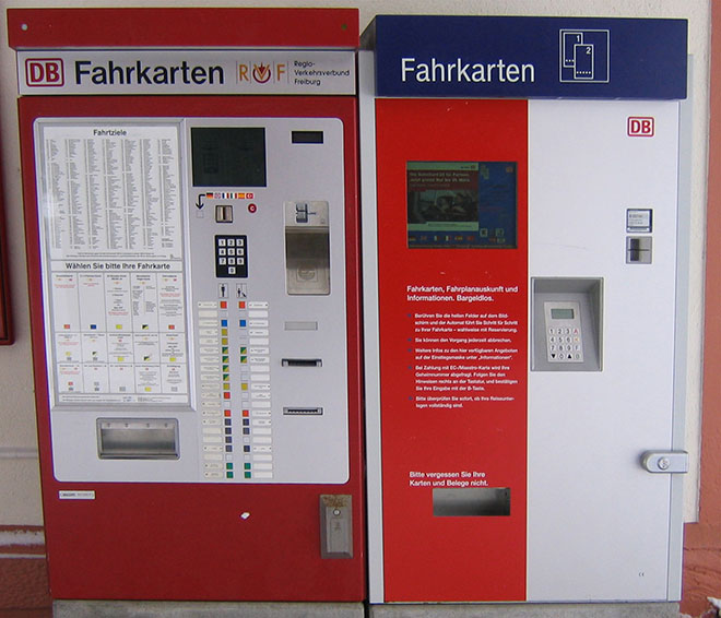 Автомат по продаже билетов на поезд в Германии