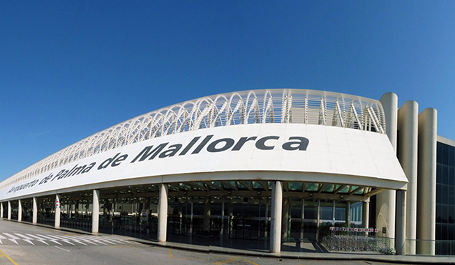Крупный и современный аэропорт Пальма-де-Мальорка
