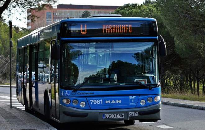 Автобус в Мадриде