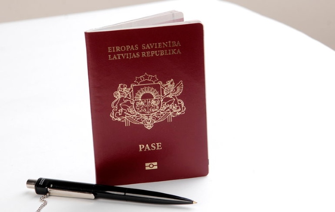 Как получить гражданство Латвии
