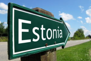 какие сувениры привезти из Эстонии