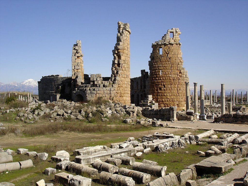  Руины города Перге